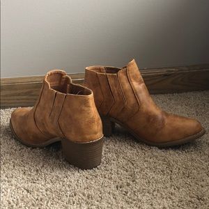 Ankle booties